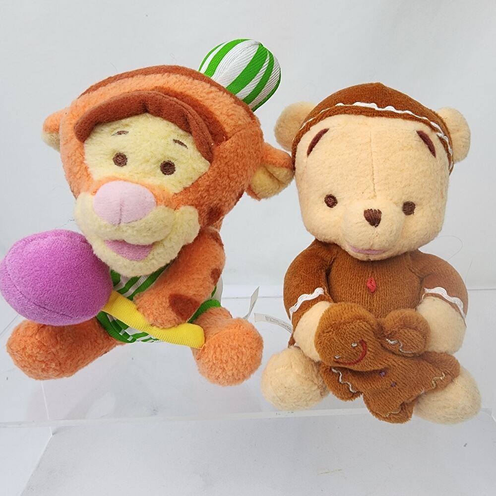 Fisher Price 03 Disney Pooh Blossom Tigger Green Stripe & Pooh Gingerbread Plush
